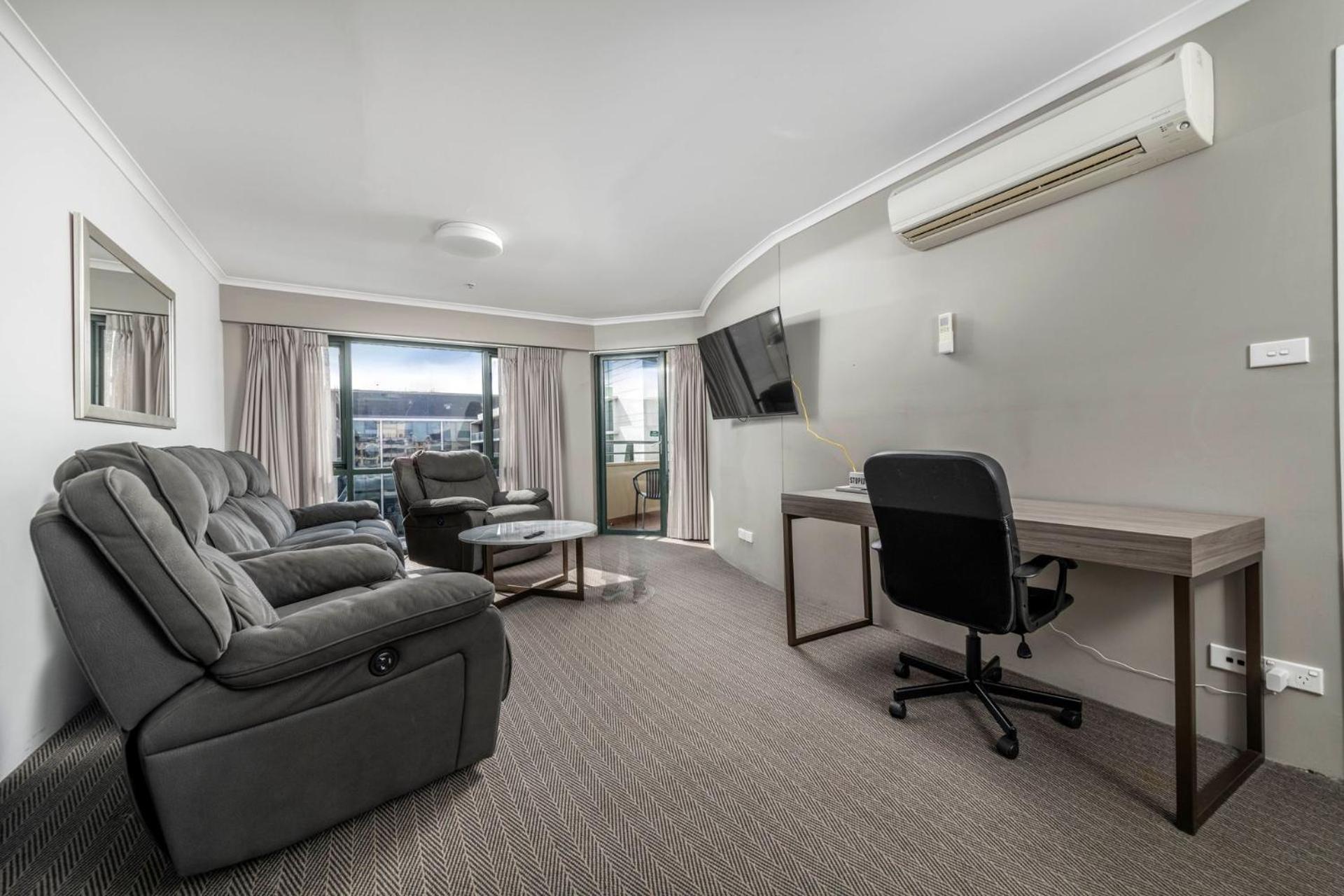 Braddon Bliss - Sleek Near Attractions *